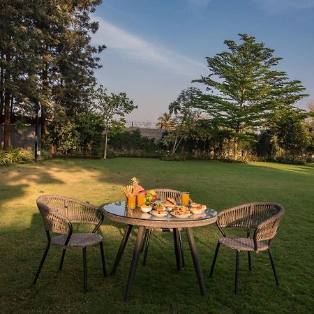 Stayvista'S Silver Grove - Serene Haven With Expansive Lawn & Terrace Nashik Ngoại thất bức ảnh