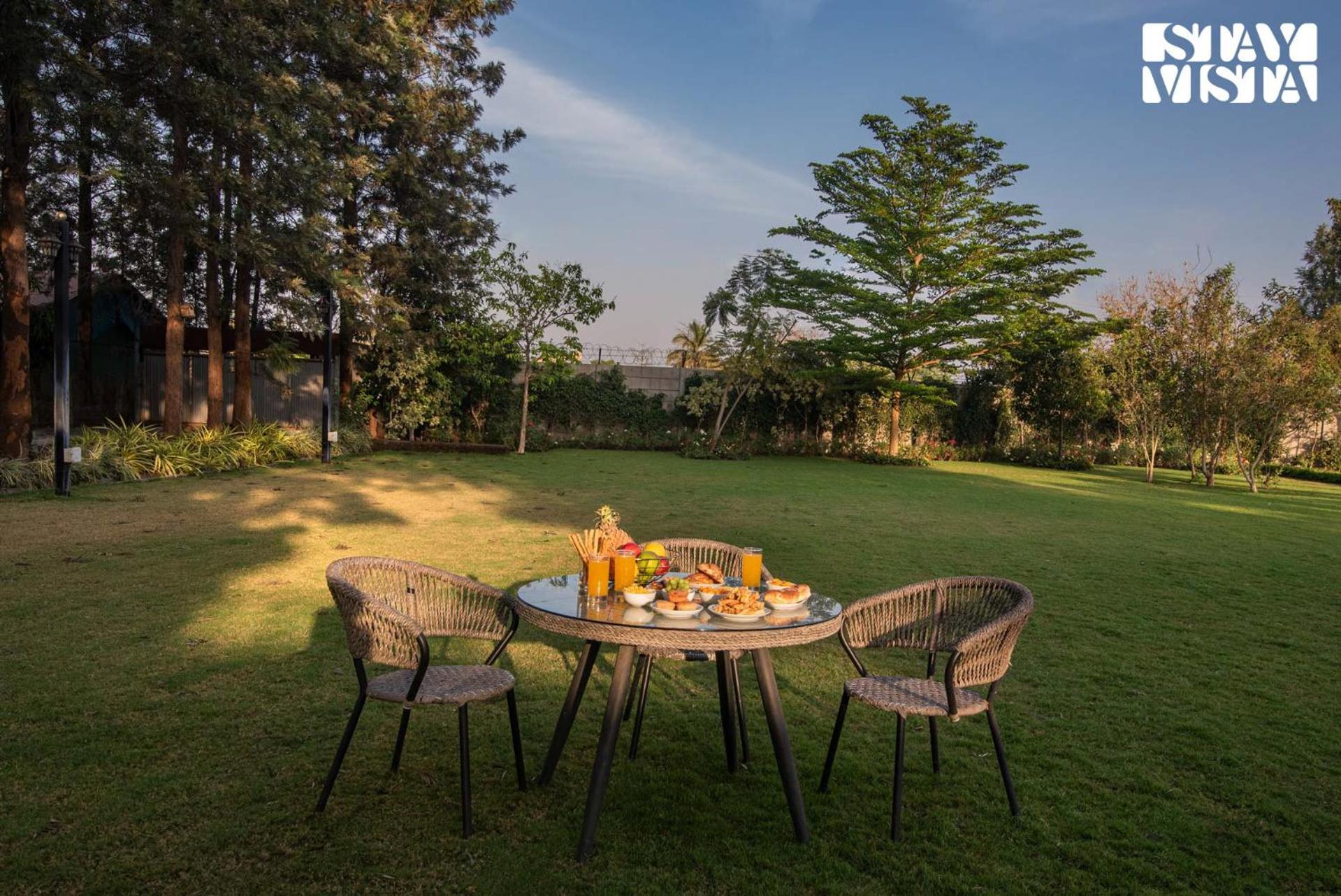 Stayvista'S Silver Grove - Serene Haven With Expansive Lawn & Terrace Nashik Ngoại thất bức ảnh